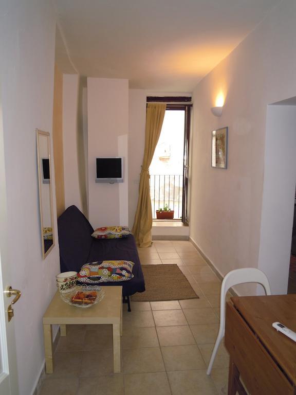 Ferienwohnung Borgo Antico Monopoli Zimmer foto